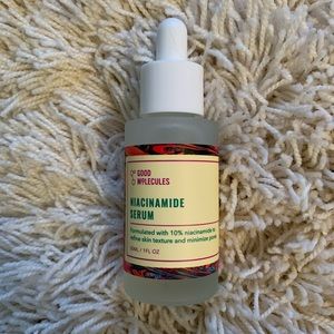 FACE SERUM FOR PORE REDUCTION